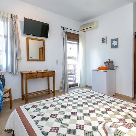 Pension Aldebaran Hotell Potos Exteriör bild